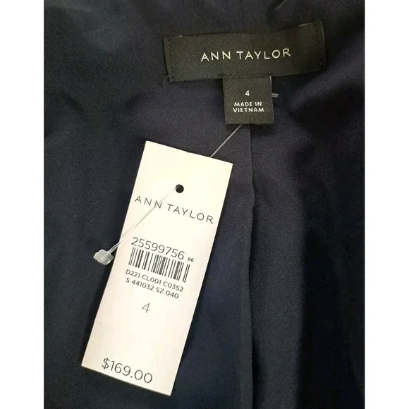 Ann Taylor Blazer Size 4 Navy Blue Polyester Machine Washable One Button NWT - Picture 3 of 9
